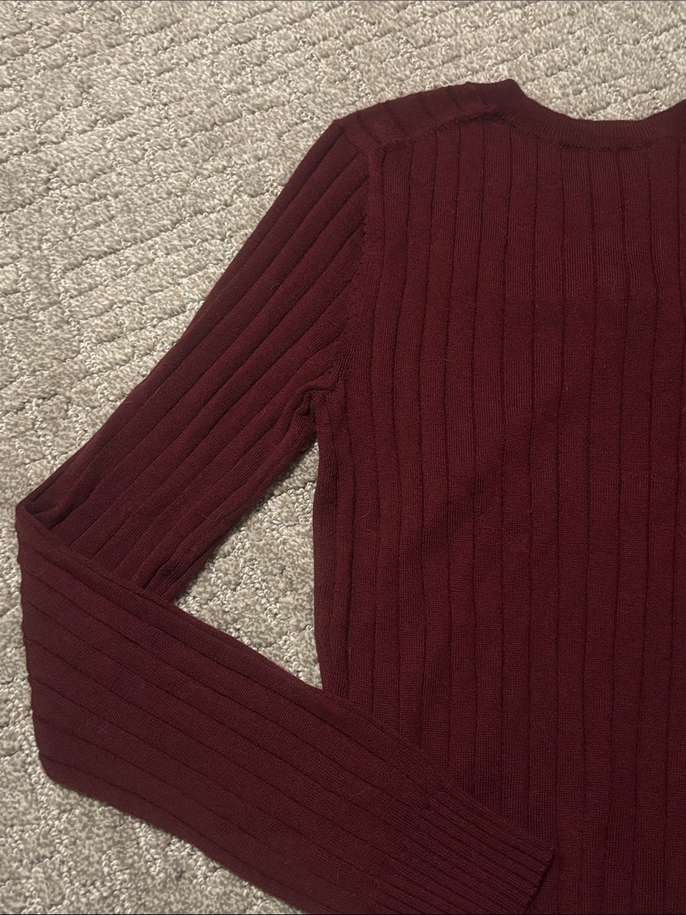 Banana Republic | Ribbed Merino Wool Button-Front Cardigan in Wine | Size XS - Picture 5 of 8